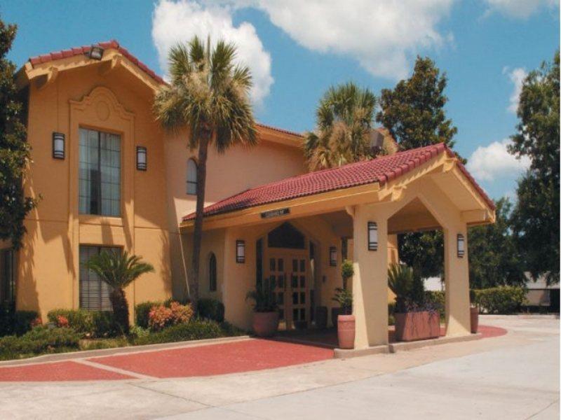 Quality Inn & Suites North Charleston - Ashley Phosphate Экстерьер фото